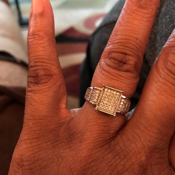 Ring - Picture 3 of 6